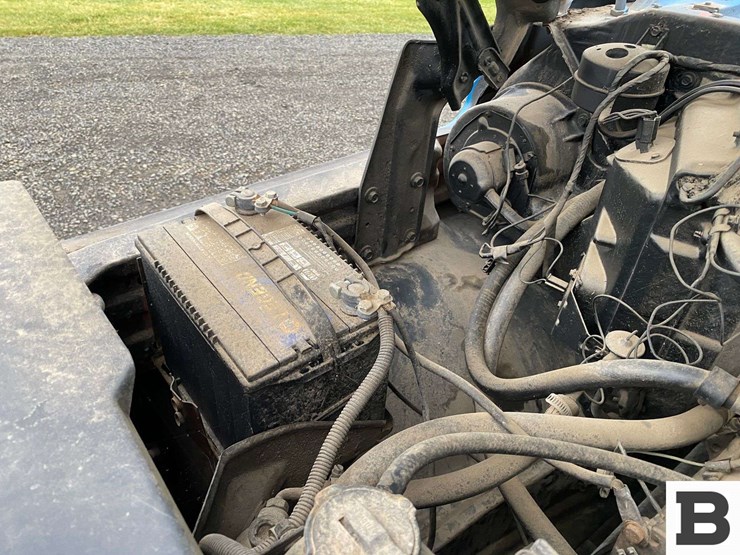 chevrolet-cheyenne-truck---caution-image-36