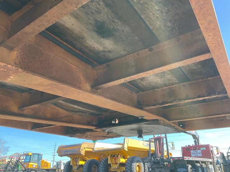 #2100-•-1967-beaver-flatbed-semi-trailer-image-53