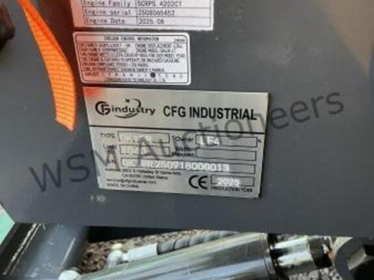 2025-cfg-qk18r-mini-excavator-image-12