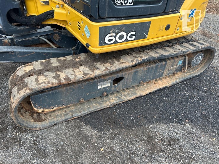 2029-deere-60g-image-14