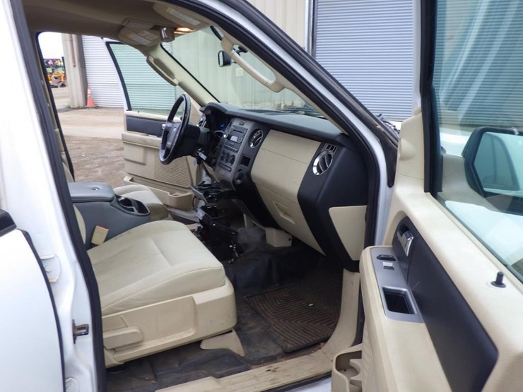 ford-expedition-image-5