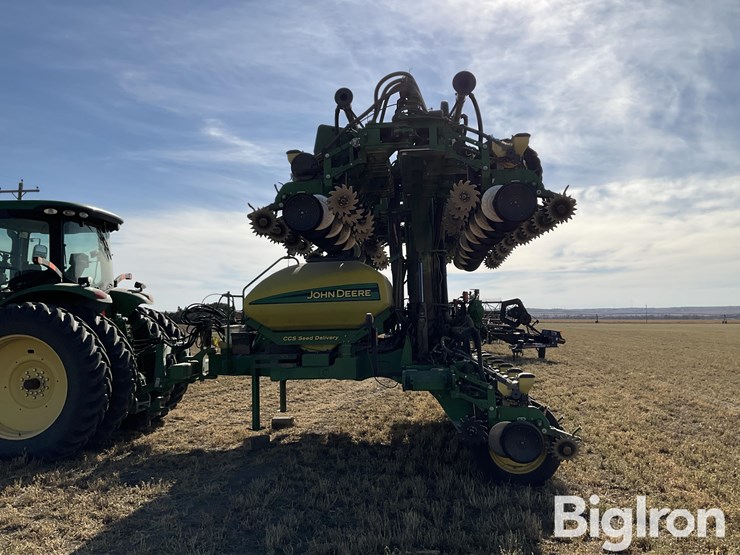 2012-john-deere-dr24-image-14