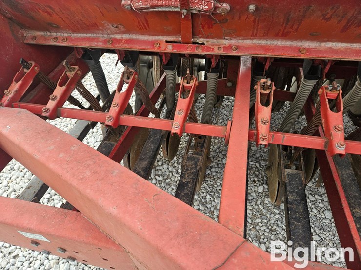 international-6200-image-17