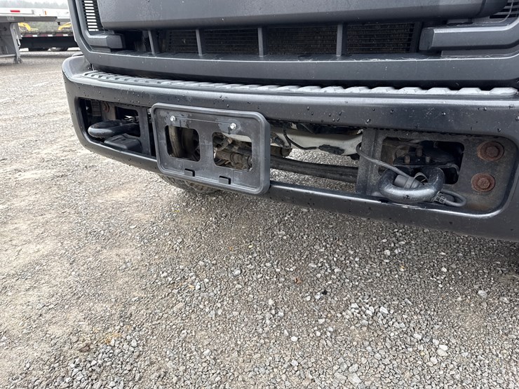 ford-f350-xl-image-9