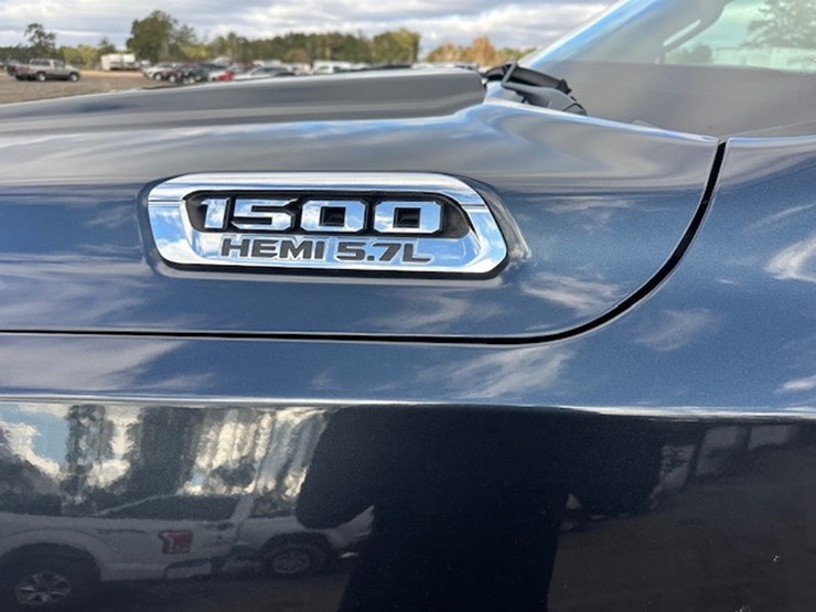 dodge-ram-1500-image-16