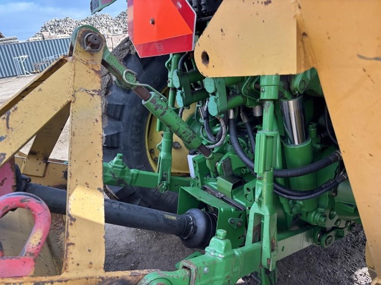 john-deere-7220-image-15