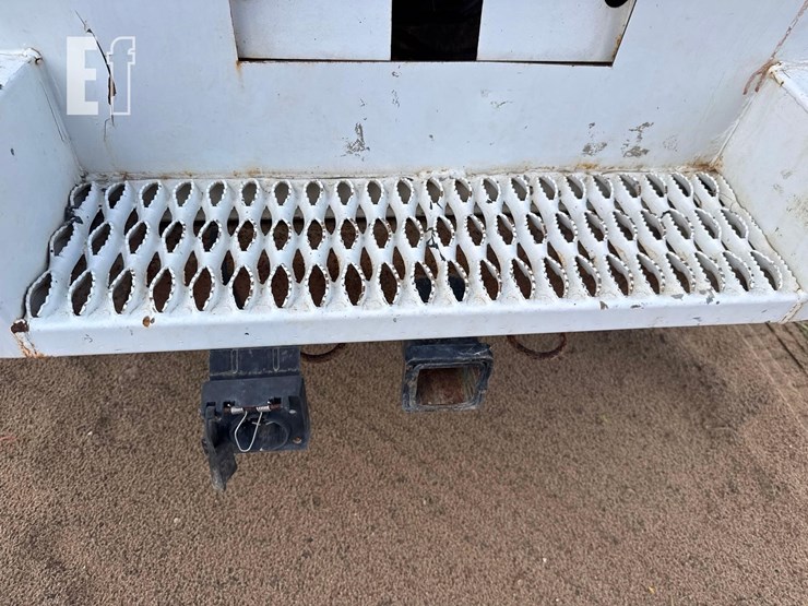 2012-ford-f350-xl-image-12