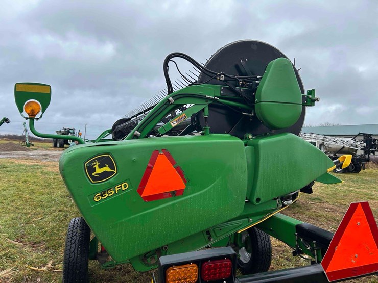john-deere-635fd-image-15