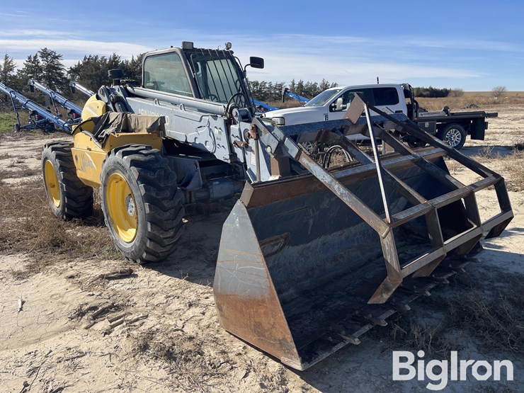 new-holland-lm640-image-3