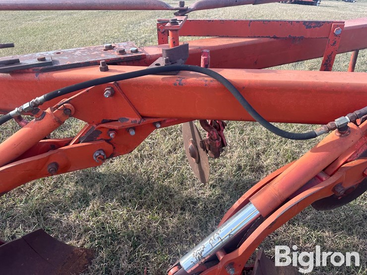 massey-ferguson-880-image-20