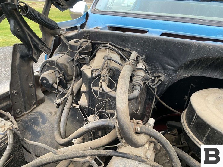 chevrolet-cheyenne-truck---caution-image-35