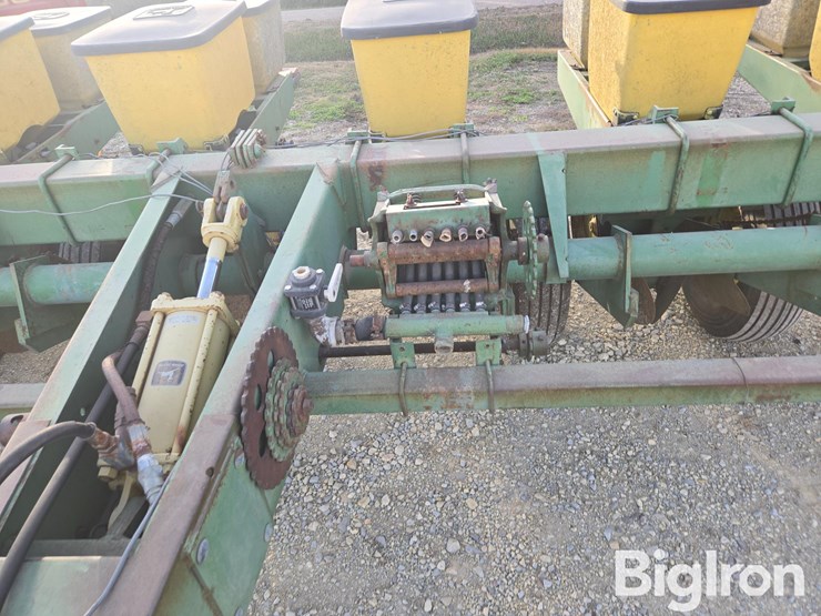 john-deere-7000-image-12