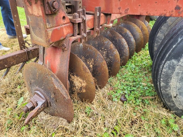 case-ih-470-image-31