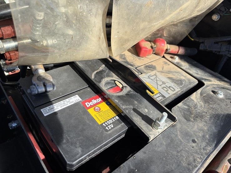 takeuchi-tb240-image-42