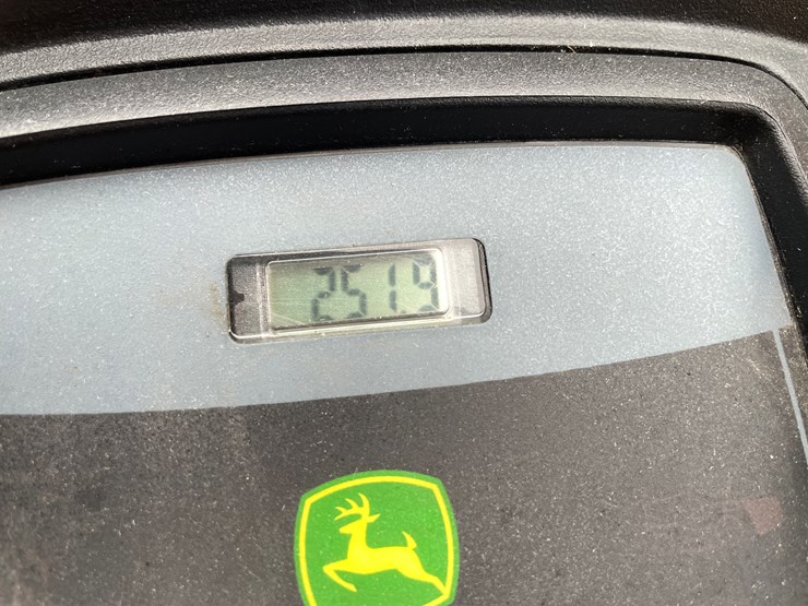 john-deere-x300-image-91