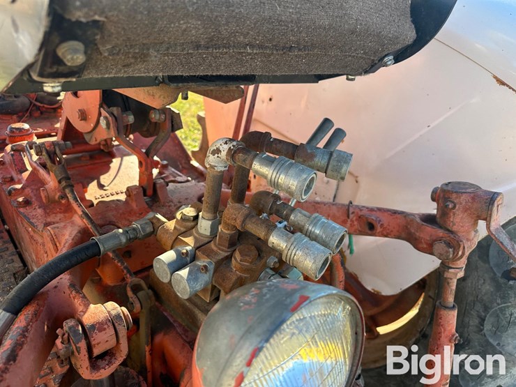 j-i-case-830-image-14