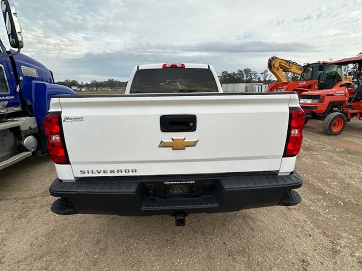 2016-chevrolet-2500-image-8