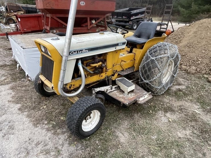 cub-lo-boy-154-utility-tractor-image-1