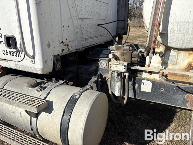 2003-mack-cv500-granite-tri/a-concrete-transit-mixer-truck-w/bridgemaster-booster-image-16