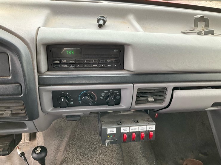 1997-ford-f350-xl-image-82