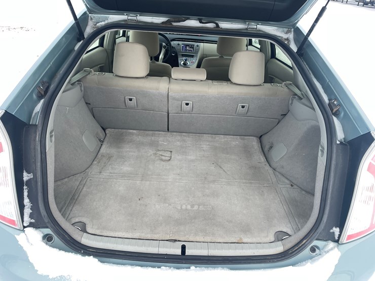 #1155-•-2013-toyota-prius-hybrid-(has-mn-title-in-delay)-image-14