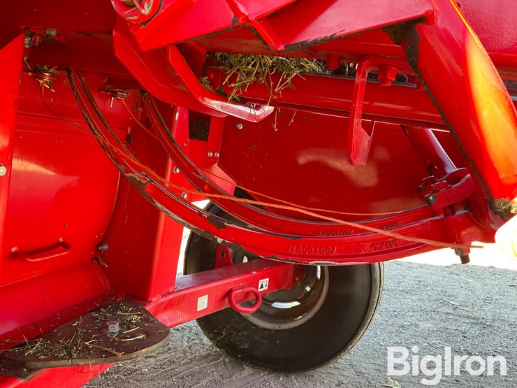 massey-ferguson-1840-image-13