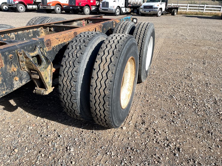 #1104-•-1989-international-truck-tractor-**should-be-trailered**-(has-mn-title)-image-10