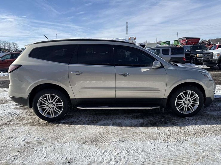 2015-chevrolet-traverse-image-6