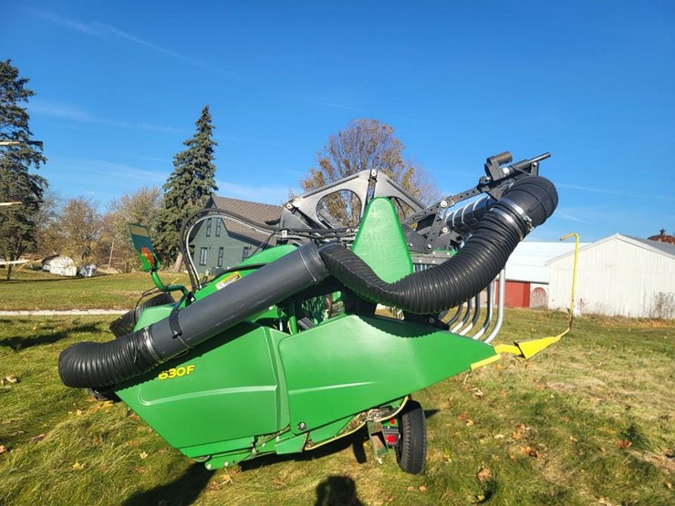 john-deere-630f-image-9