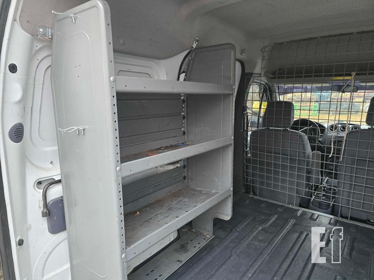 2013-ford-transit-connect-image-12
