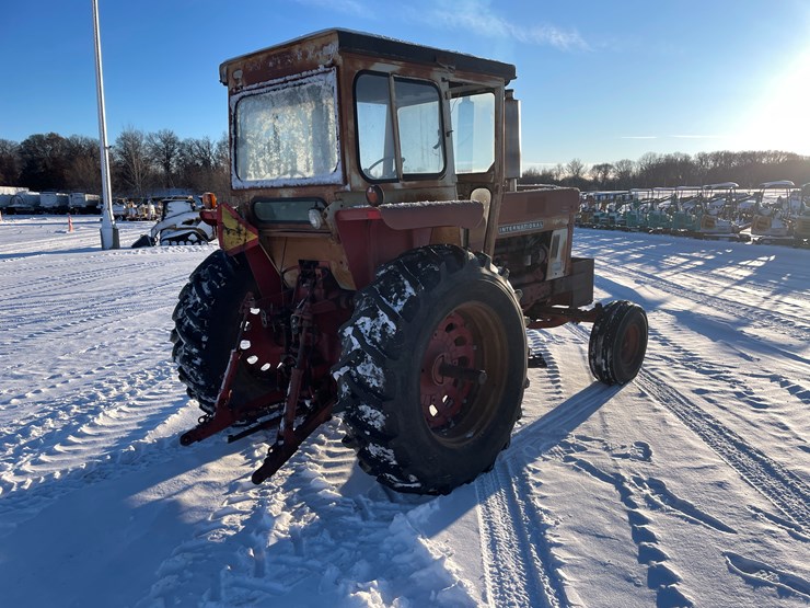 #1007-•-international-966-farmall-image-5