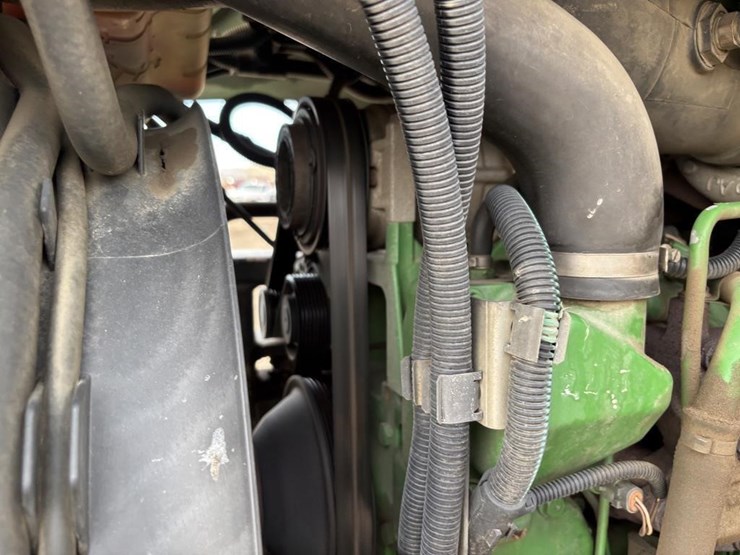 john-deere-7130-image-52