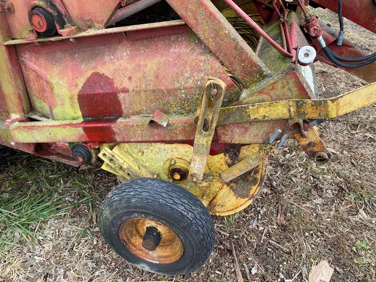 new-holland-850-image-16