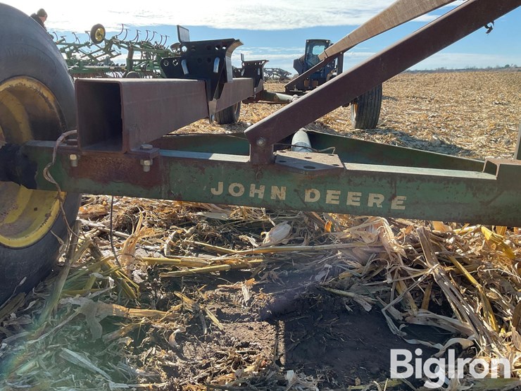 john-deere-853-image-12