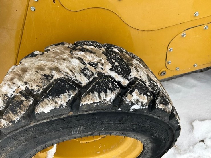 caterpillar-262d-image-8