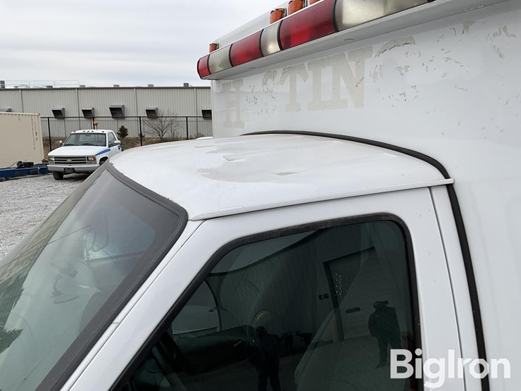 2001-ford-e350-image-14