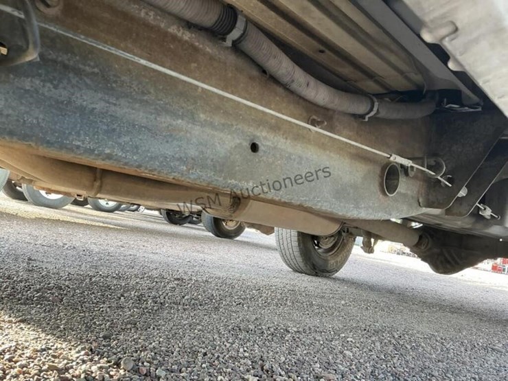 2005-chevrolet-silverado-2500-image-23