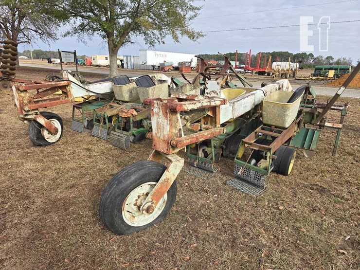 john-deere-7100-image-6