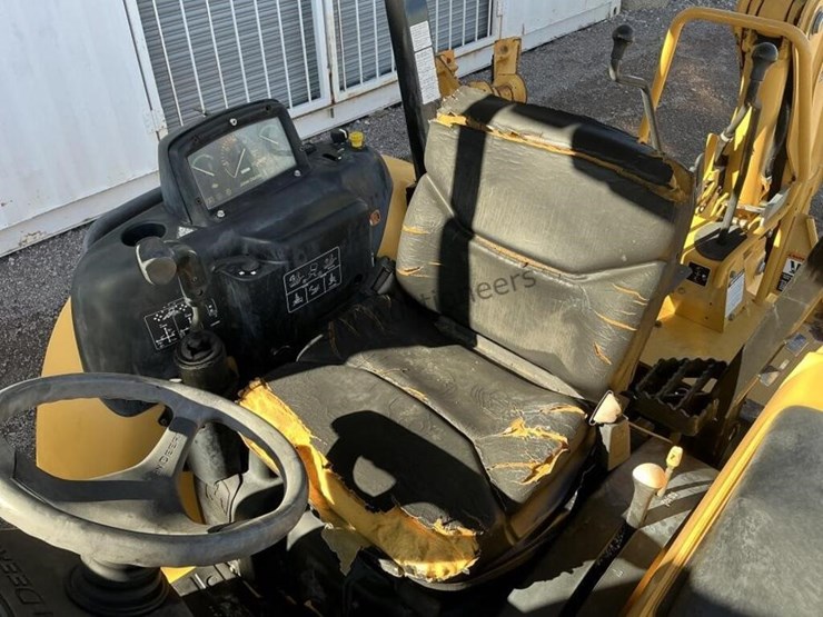 john-deere-110-image-25