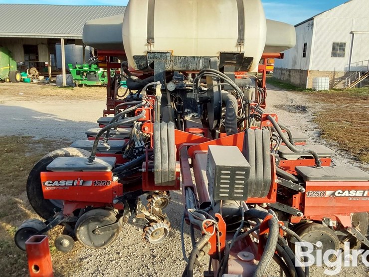 case-ih-1250-image-2