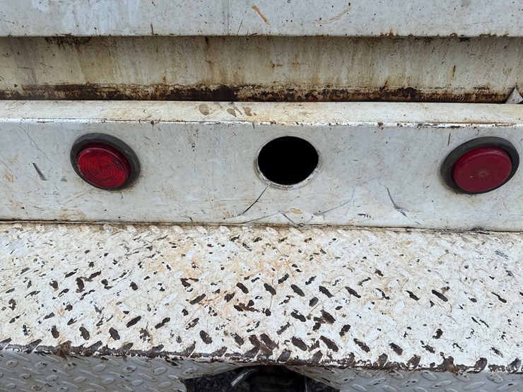 ford-f550-xl-image-16