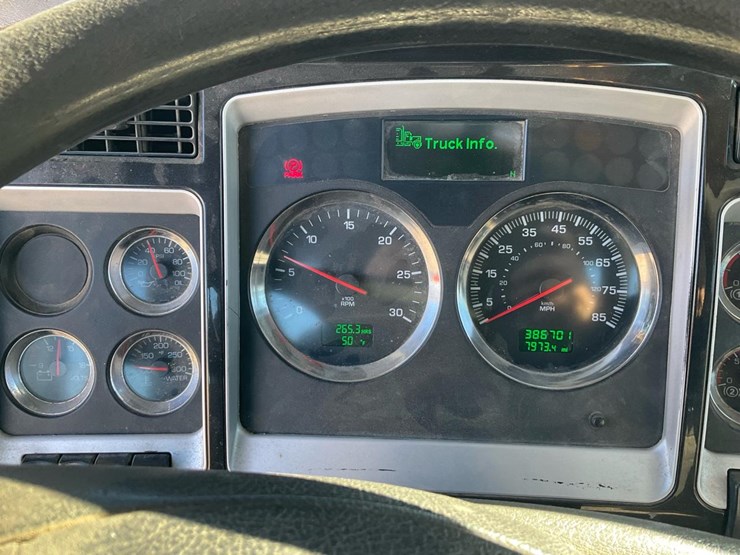 kenworth-t800-image-108