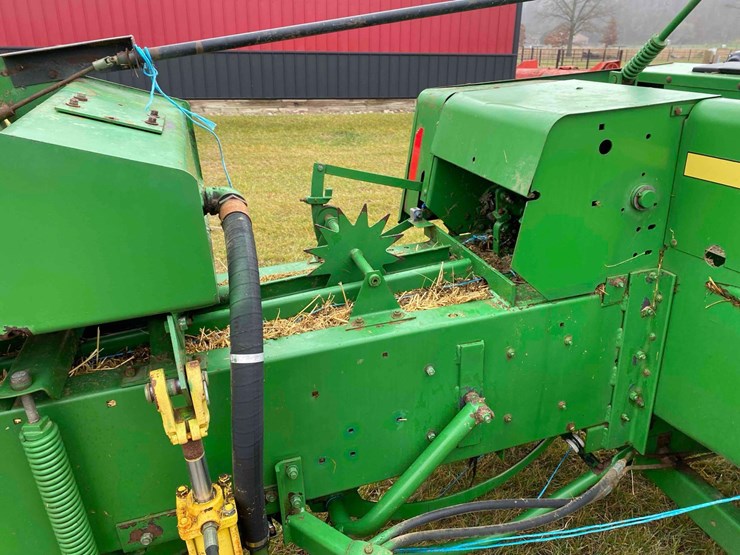 john-deere-328-image-23
