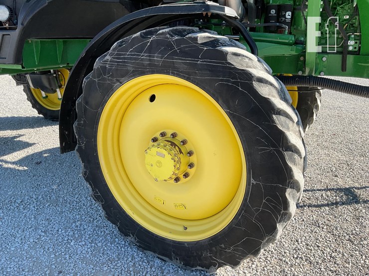 john-deere-r4038-image-17