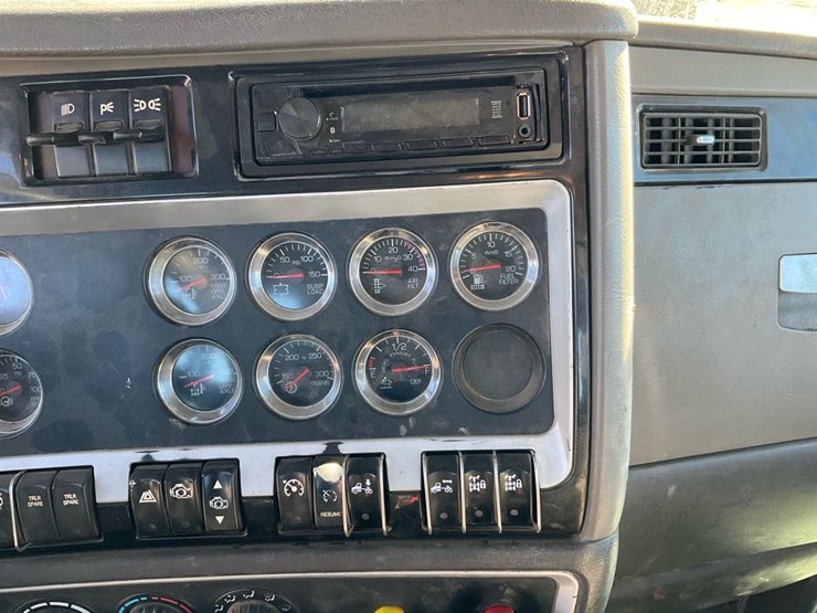 kenworth-t800-image-112