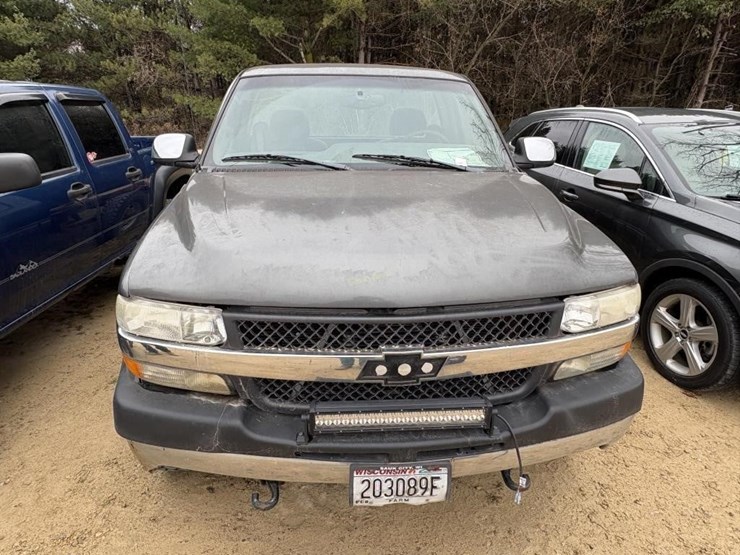 2001-chevrolet-2500-image-2