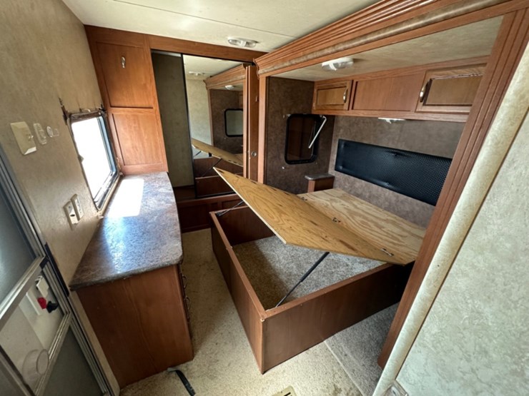 2014-forrest-river-salem-travel-trailer-image-14