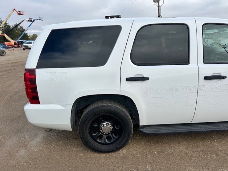 chevrolet-tahoe-image-18