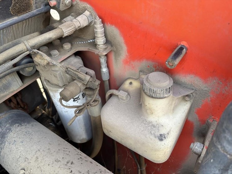 2003-thomas-t153-skid-steer-loader-image-32