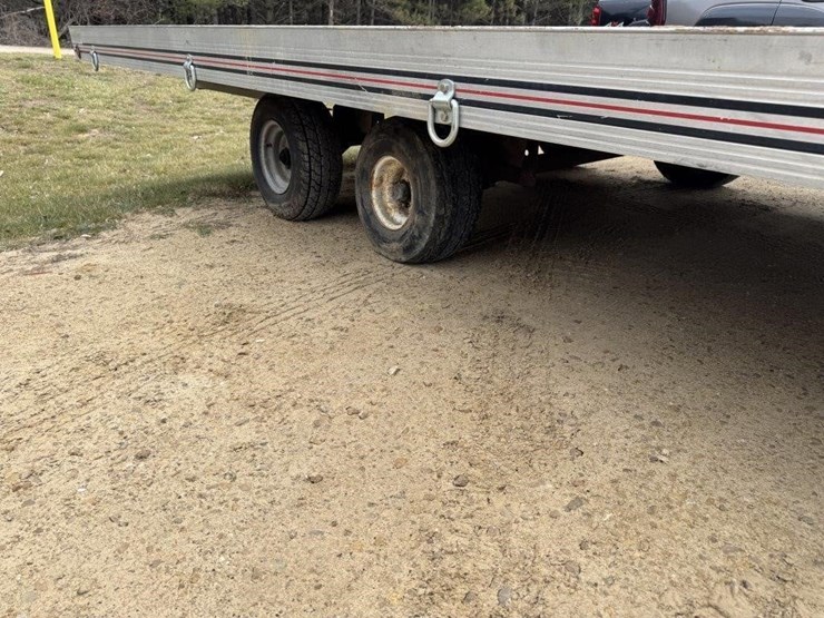 load-master-16'-snowmobile-trailer-image-5